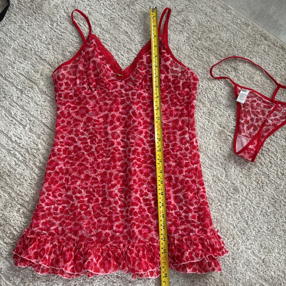 NWT Victoria's Secret Leopard Print Semi Sheer Top and Thong 2 pc. Set - Size L - Picture 9 of 12